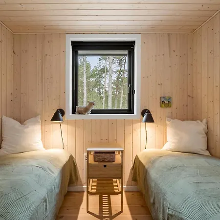 Lovely In Nexo With Wifi Holiday home Vester Somarken