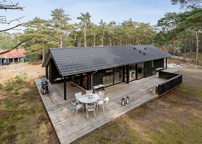 Lovely In Nexo With Wifi Дом отдыха Vester Somarken